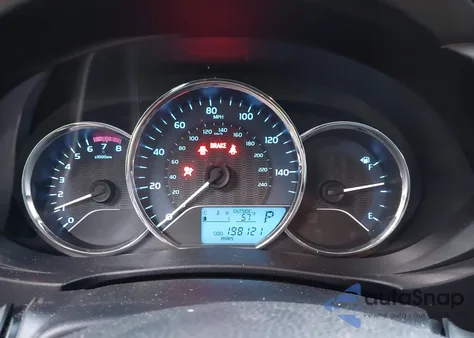 2015 Toyota Corolla Le z USA, uszkodzony, nr VIN 2T1BURHE1FC375105